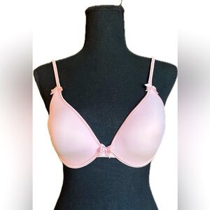 Pink Underwire Bra with Adjustable Straps & bows. Women’s size 36C.